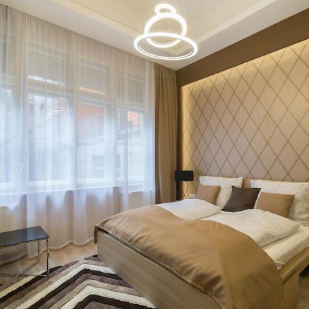 Exlcusive & City Central Located Suite By Prestige Homes Budapest Exterior photo